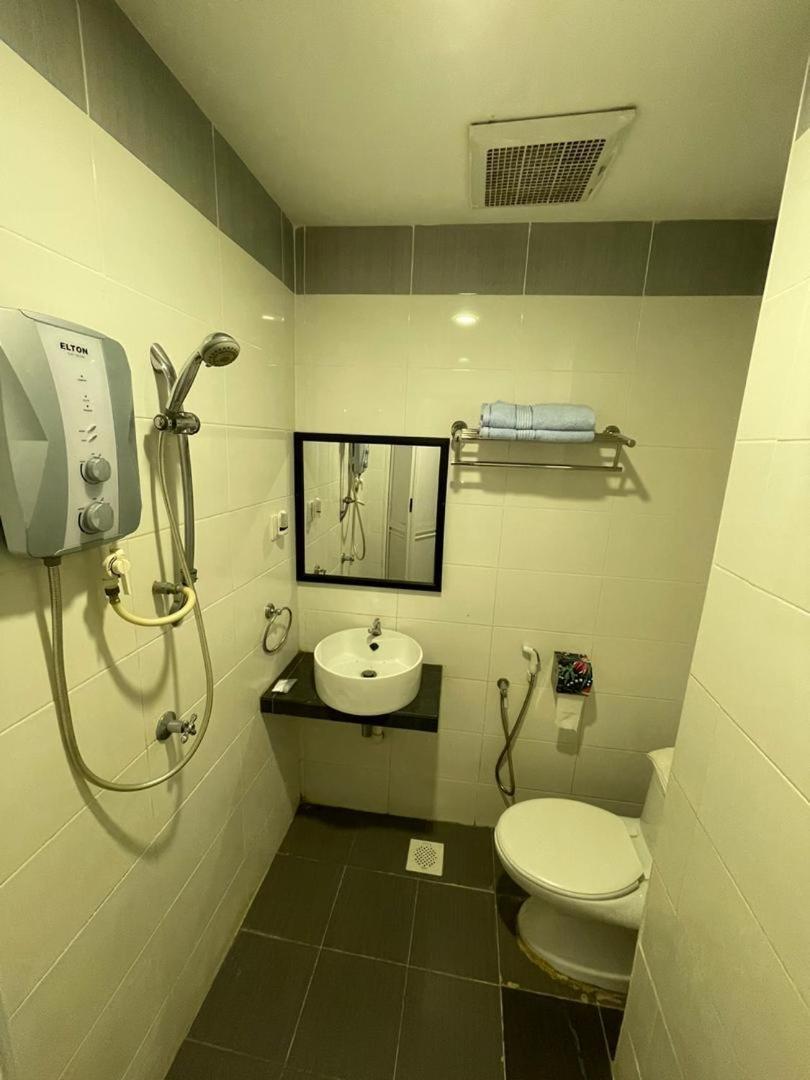 N&L Hotel Kuala Terengganu Dış mekan fotoğraf