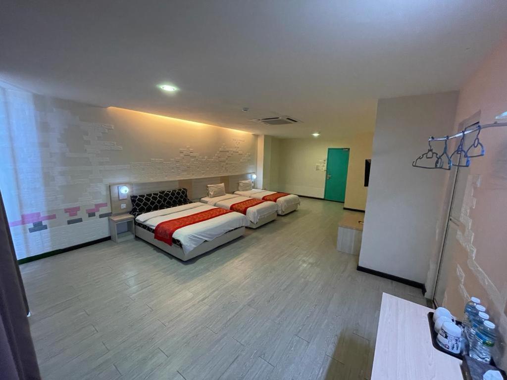 N&L Hotel Kuala Terengganu Dış mekan fotoğraf