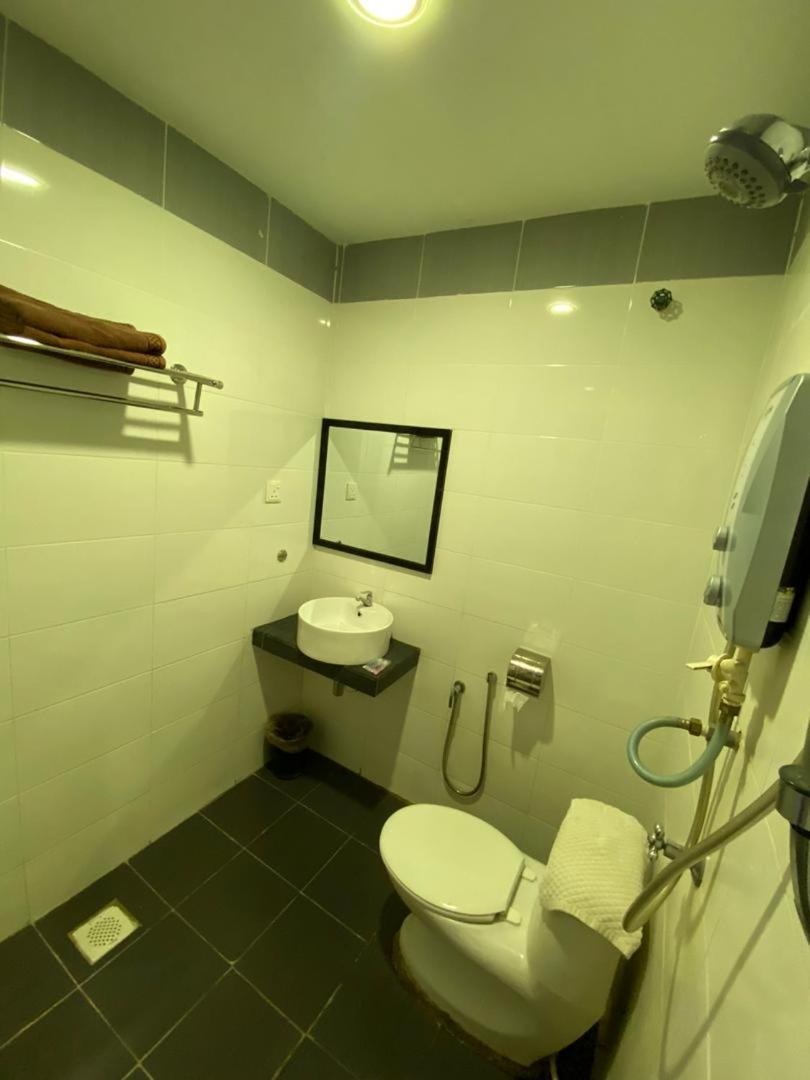N&L Hotel Kuala Terengganu Dış mekan fotoğraf