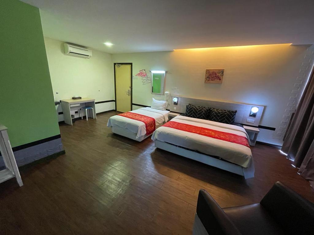 N&L Hotel Kuala Terengganu Dış mekan fotoğraf