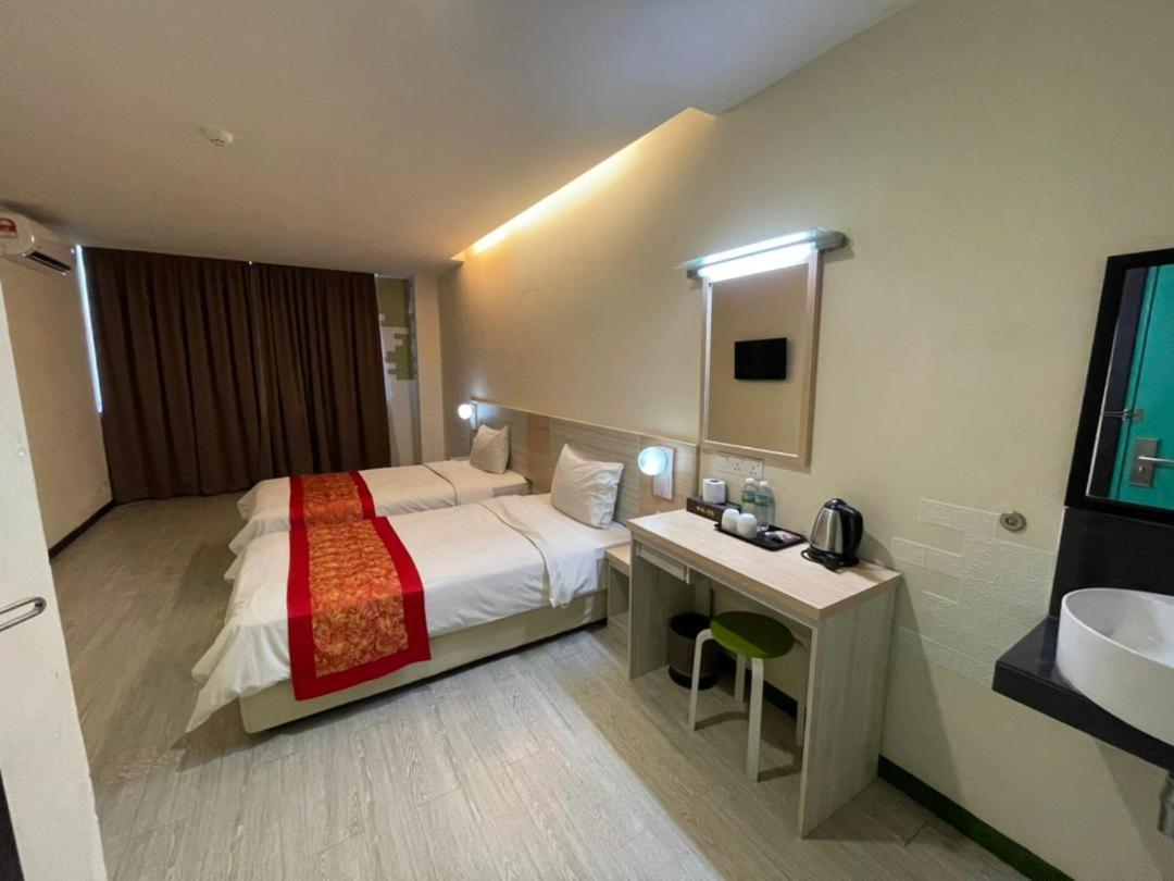 N&L Hotel Kuala Terengganu Dış mekan fotoğraf
